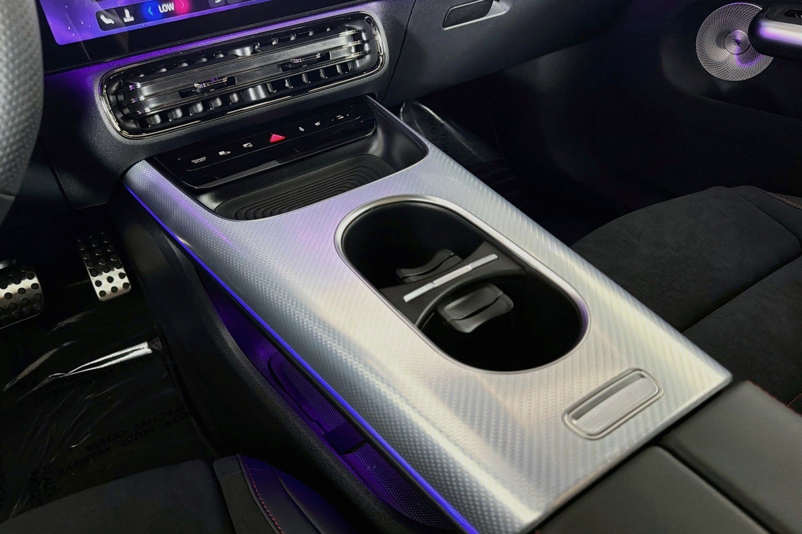 New 2027 MANUFAKTUR Alpine Grey Mercedes-Benz CLA 220 Hybrid image 5