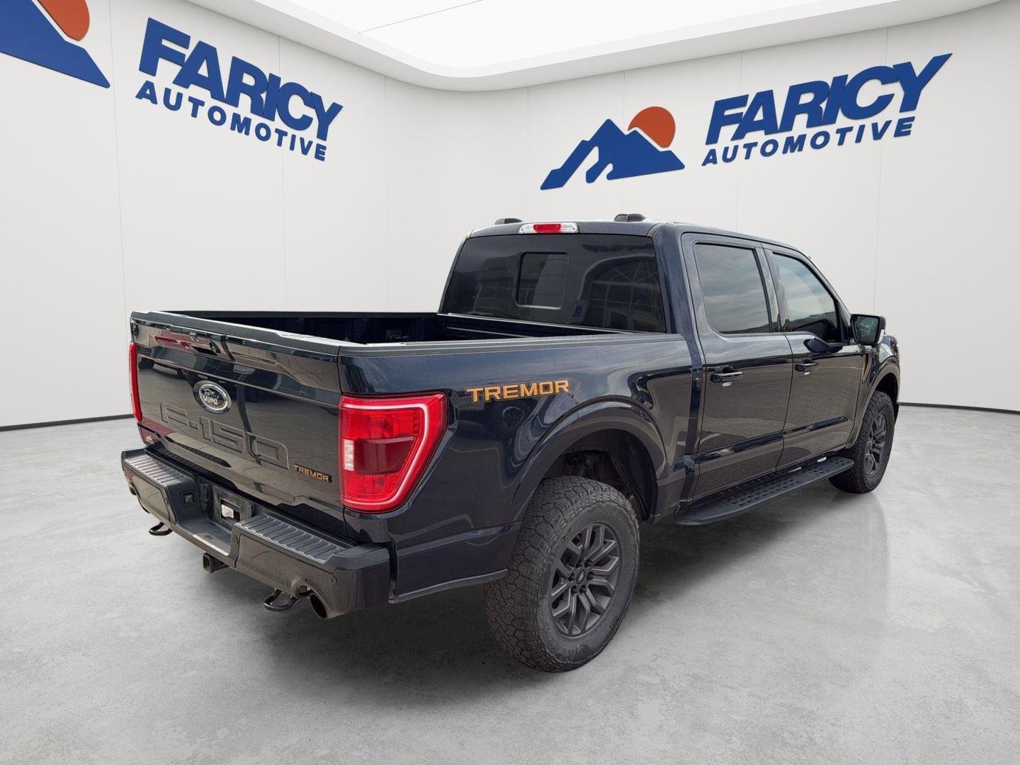 Used 2023 Blue Ford Tremor image 3