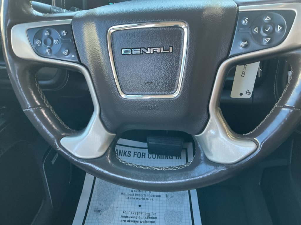 Used 2017 White GMC Denali image 25