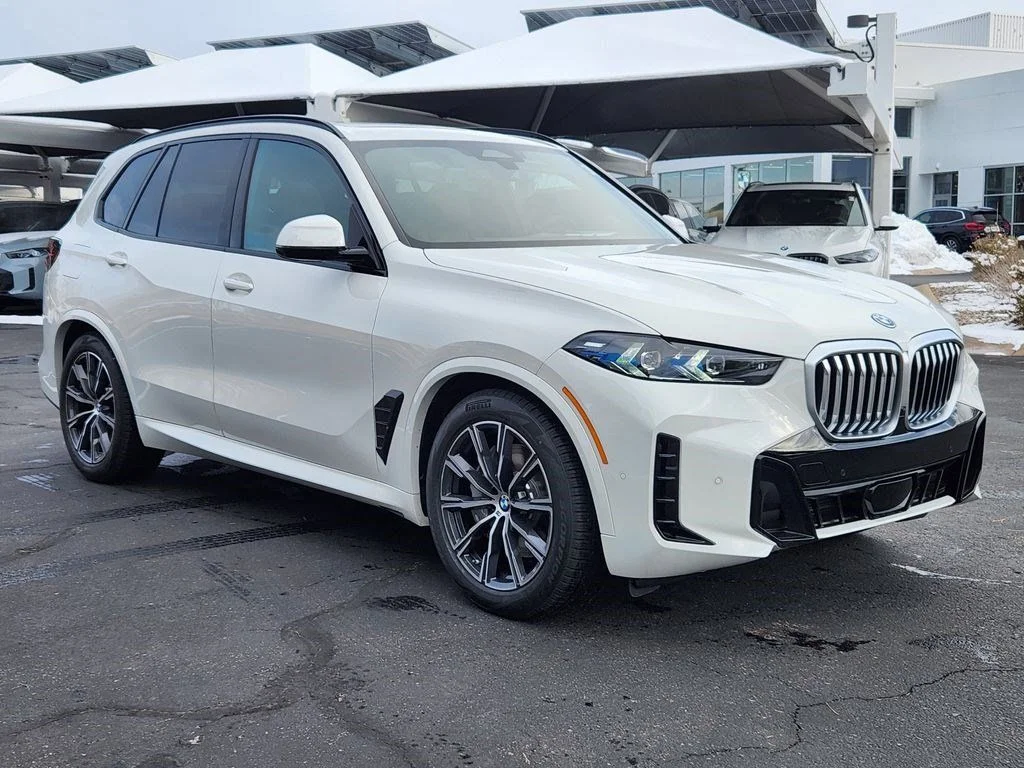 Used 2026 White BMW xDrive50e image 5