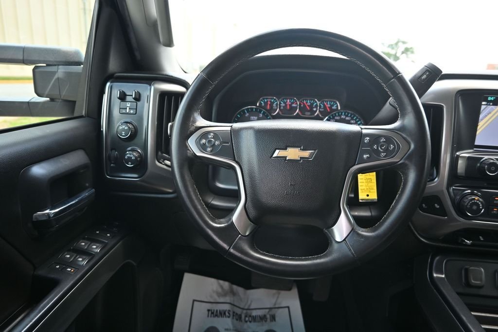 Used 2019 Summit White Chevrolet LT image 32
