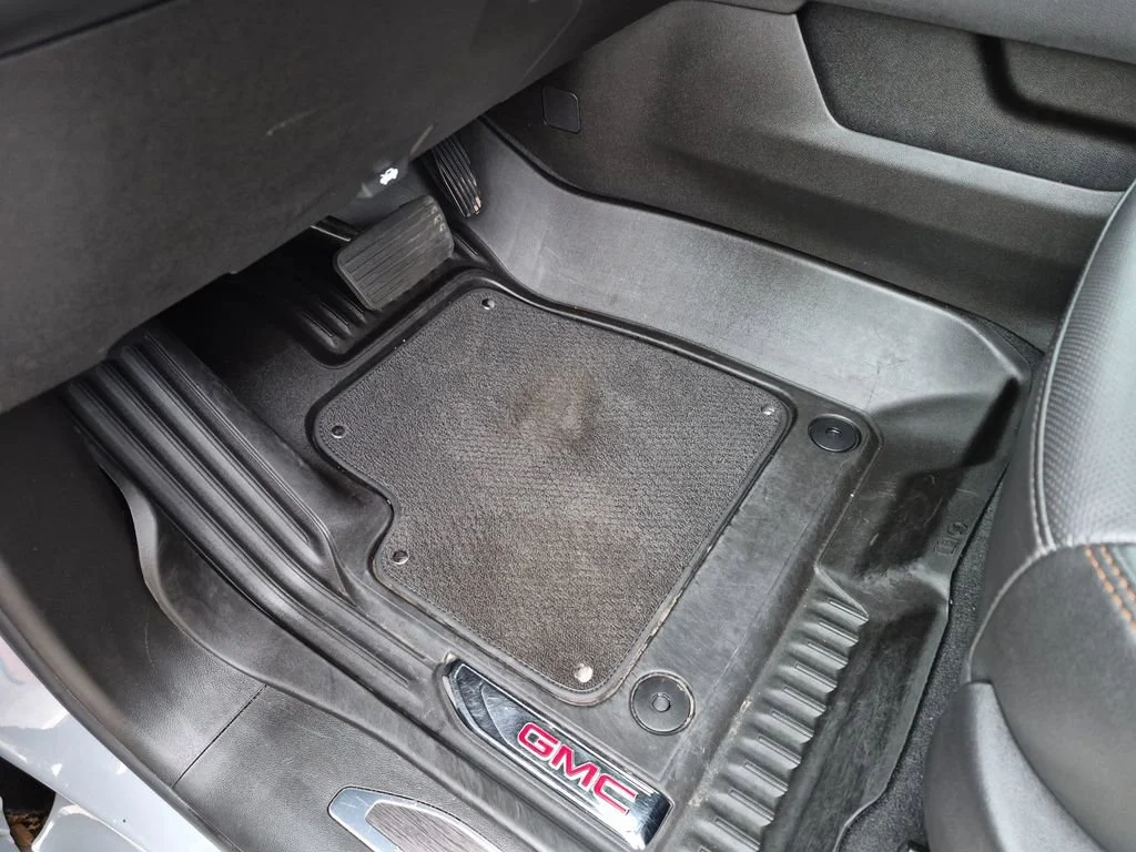 Used 2024 Thunderstorm Gray GMC AT4 image 20