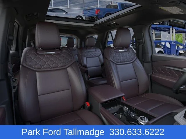 New 2026 Star White Metallic Tri-Coat Ford Platinum image 10