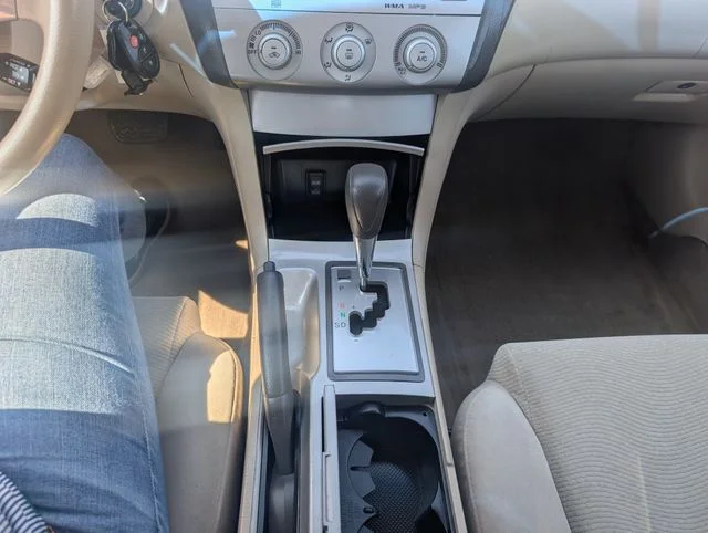 Used 2008 White Toyota  image 13