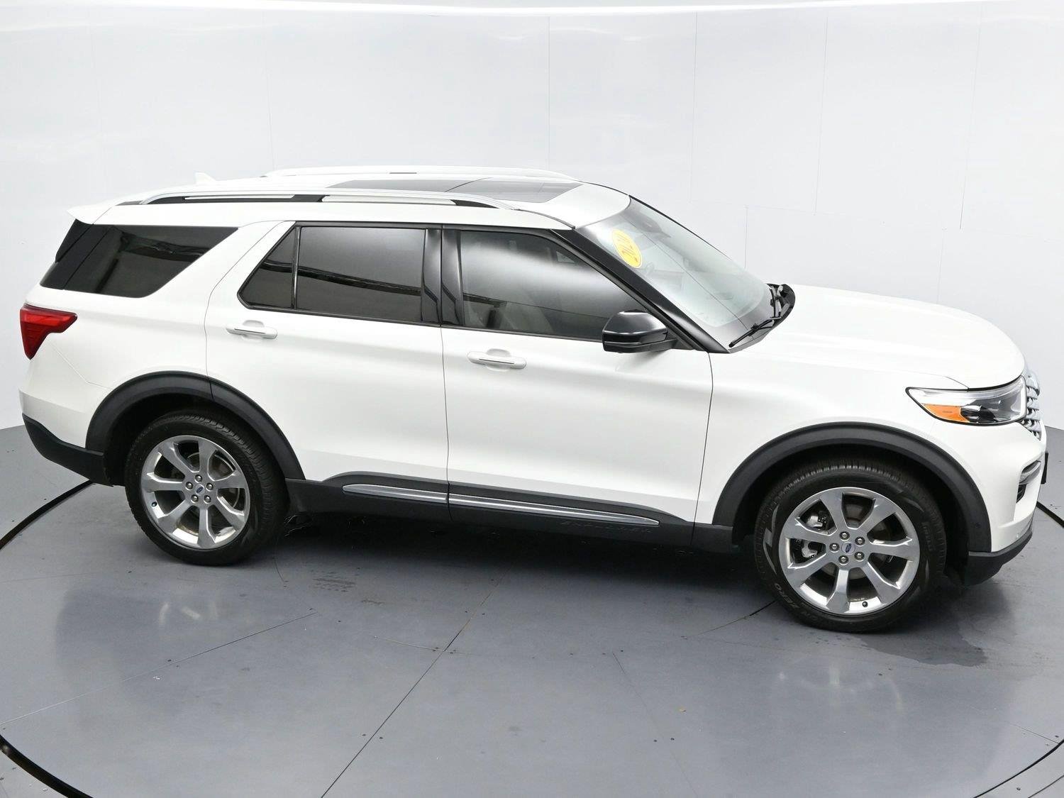 Used 2020 Star White Metallic Tri-Coat Ford Platinum image 45