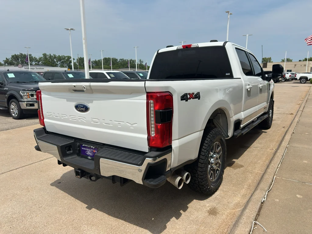 Used 2025 Oxford White Ford LARIAT image 8