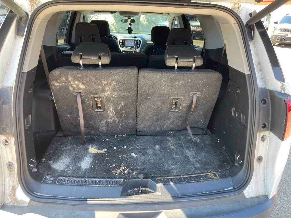 Used 2017 White GMC SLE-2 image 32