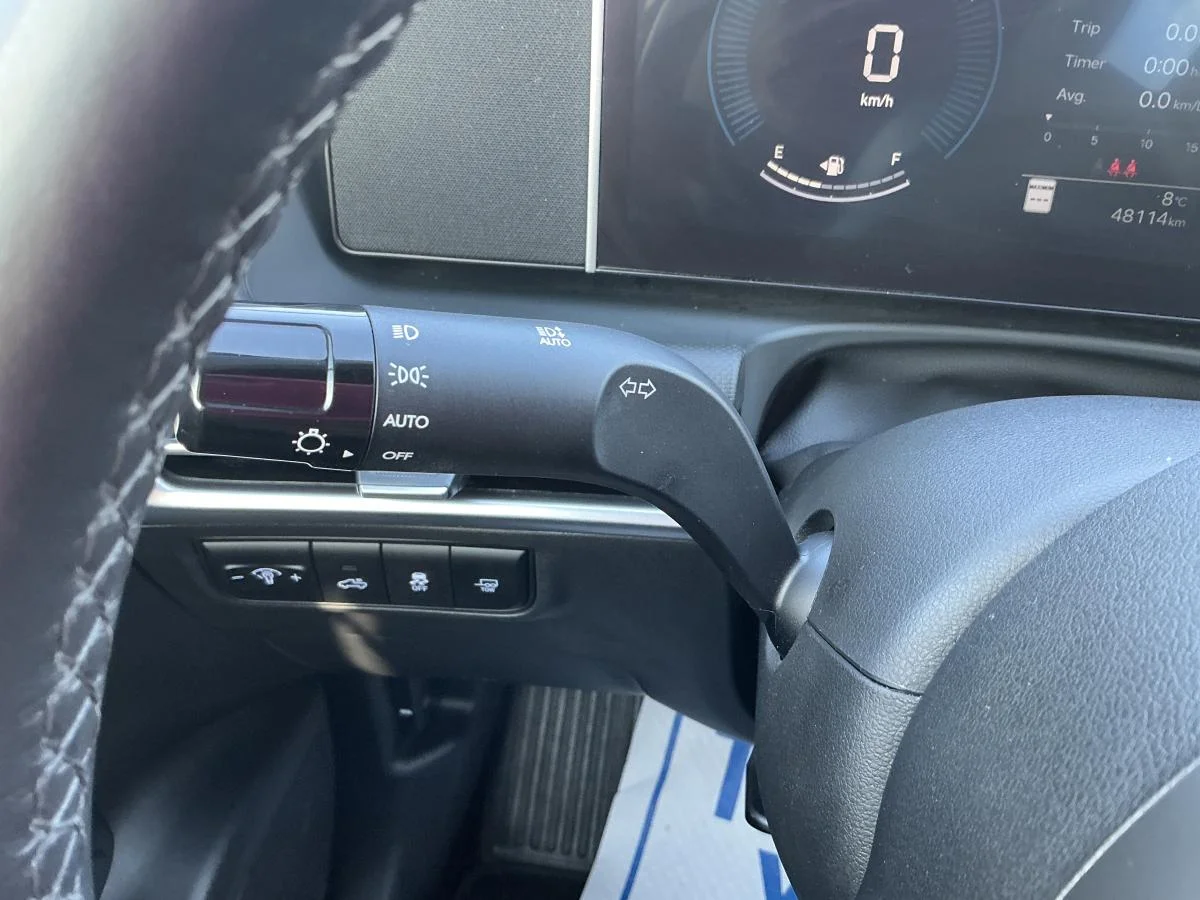 Used 2025 Blue Hyundai Preferred image 13