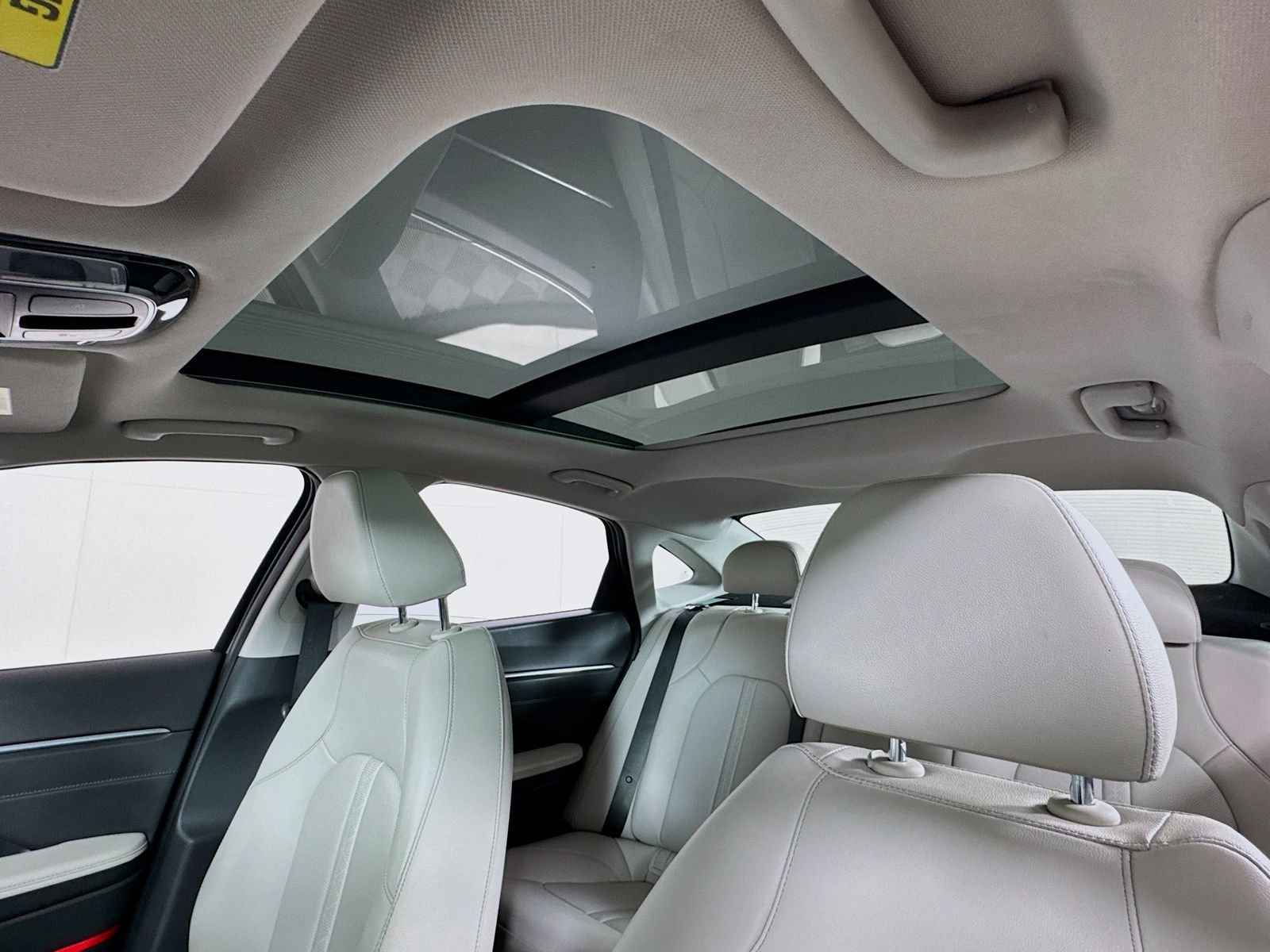 Used 2023 Carbon Blue Hyundai Limited image 15