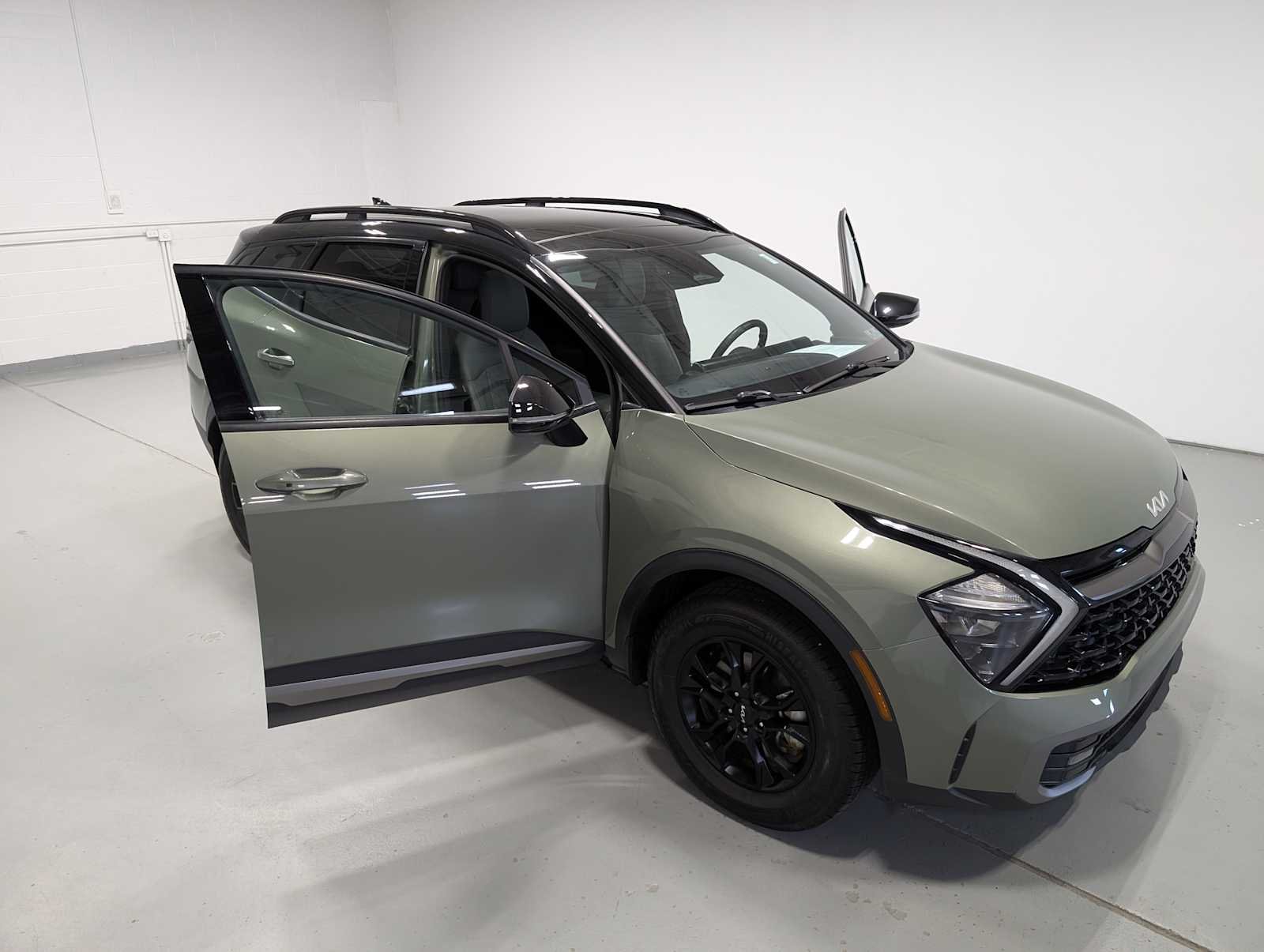Certified Used 2023 BLK Kia X-Pro image 16