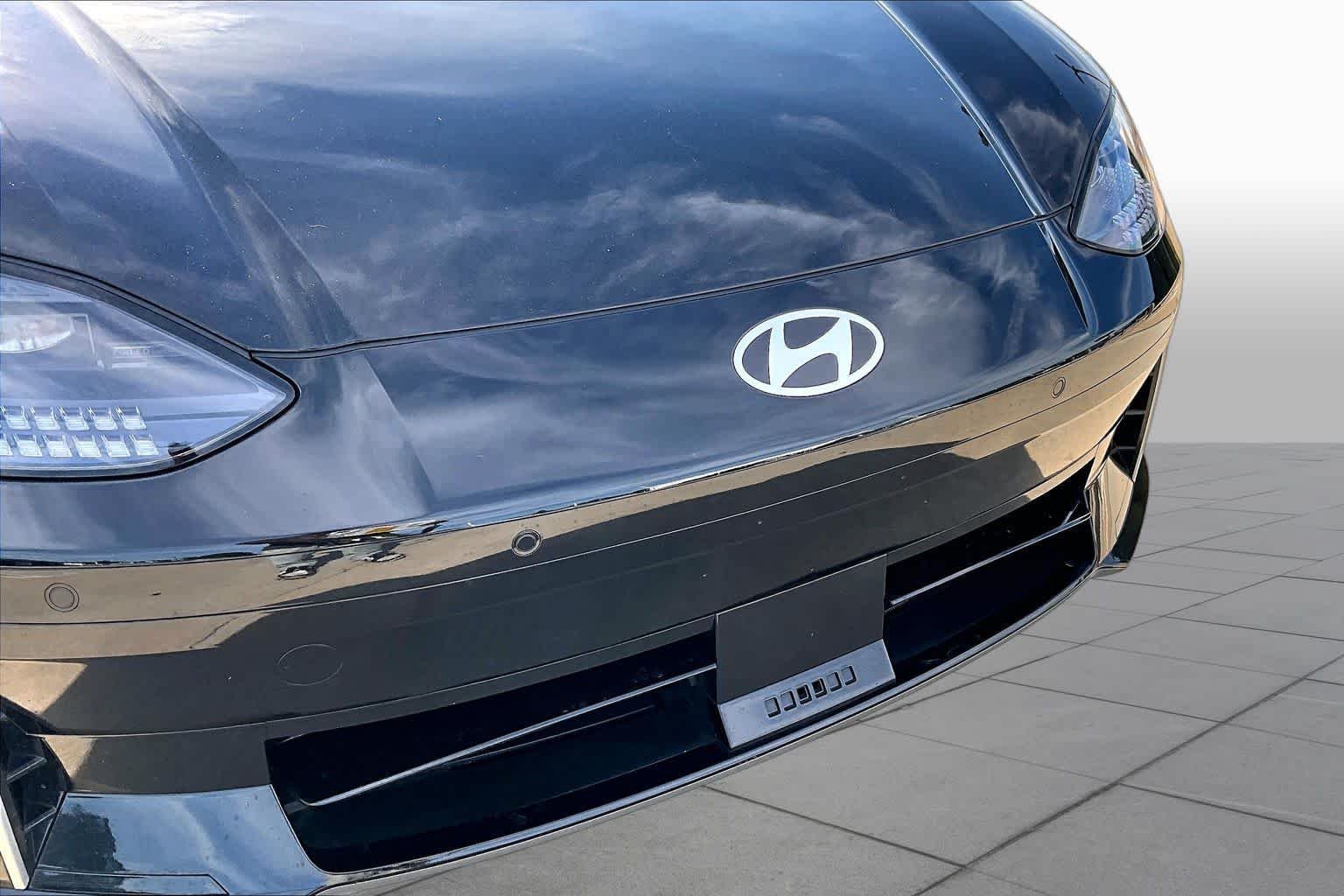 Used 2023 Onyx Black Hyundai SEL image 27