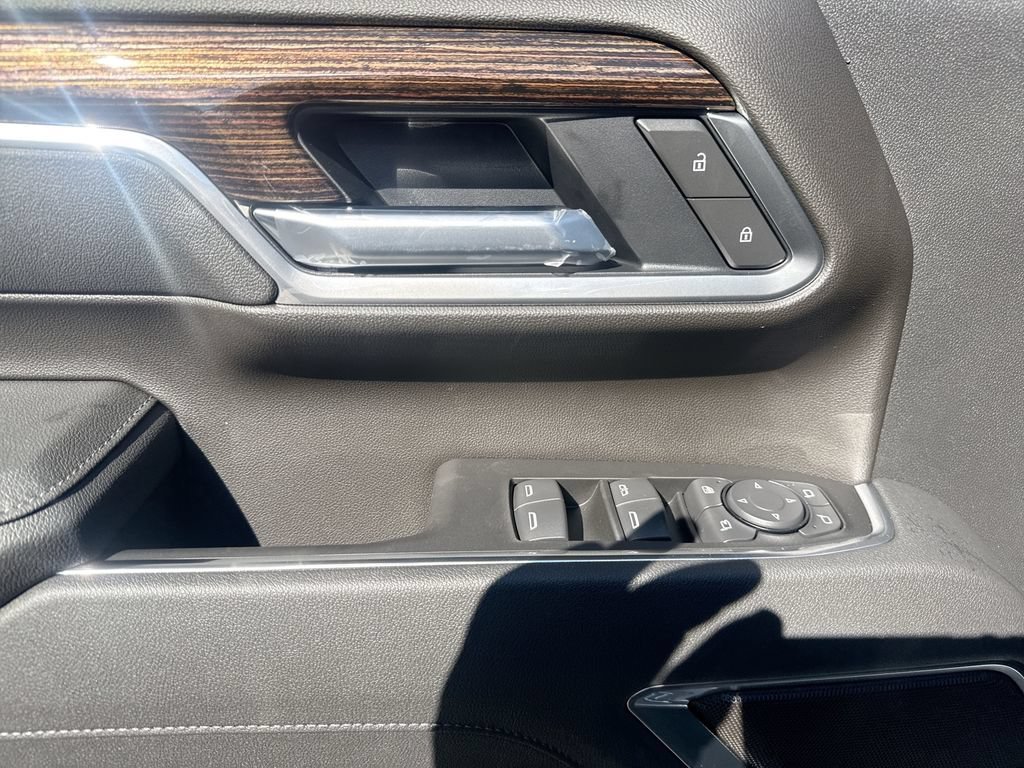 New 2026 Onyx Black GMC SLE image 23