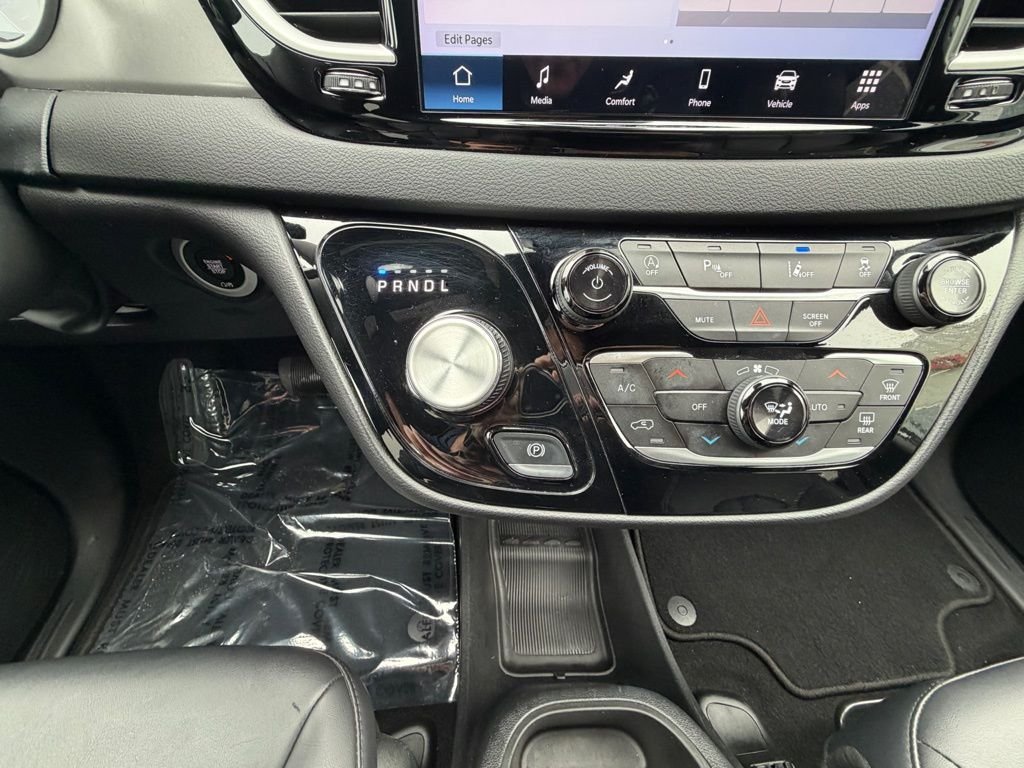 2025 Chrysler Pacifica Select - Photo 23