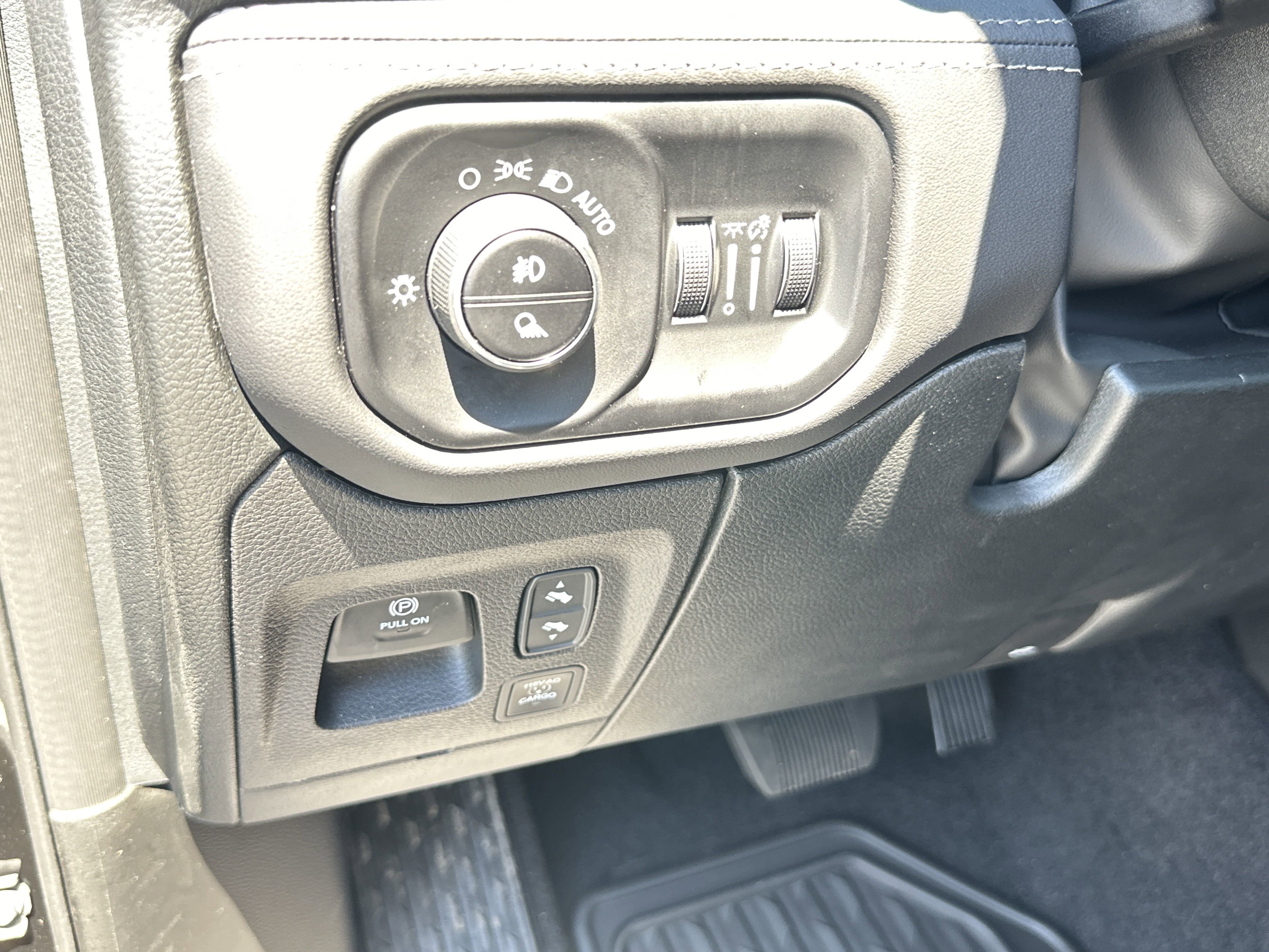 2025 RAM 1500 Limited - Photo 35