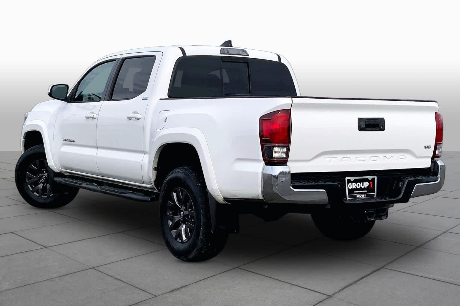 Used 2021 Super White Toyota SR5 image 12