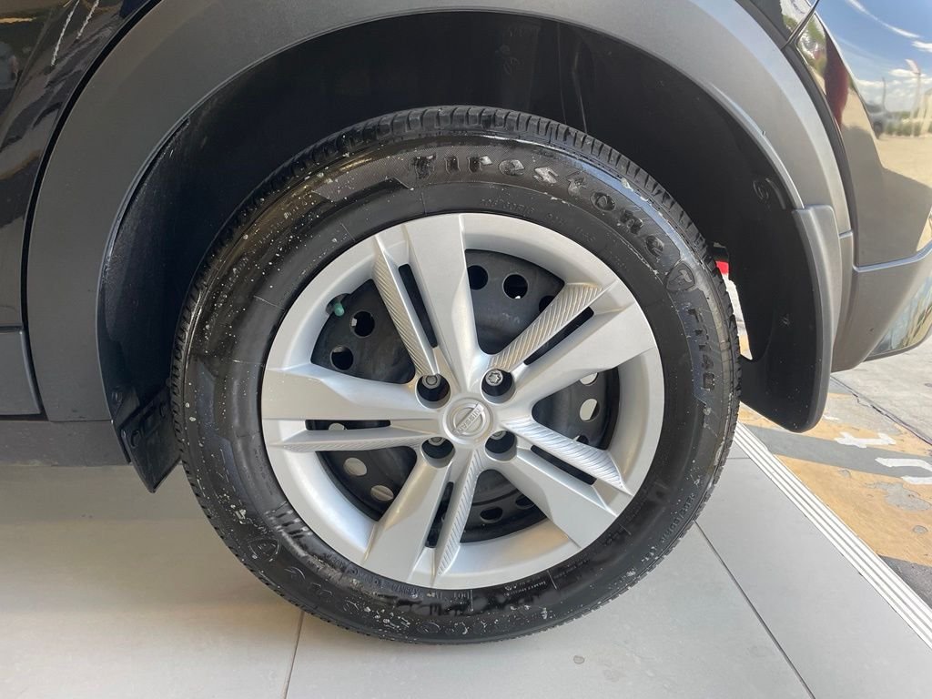 Used 2025 Black Nissan S image 17