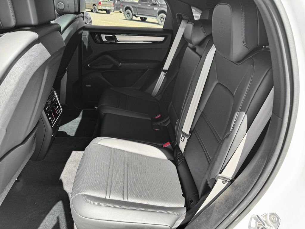 Used 2023 White Porsche Base image 26