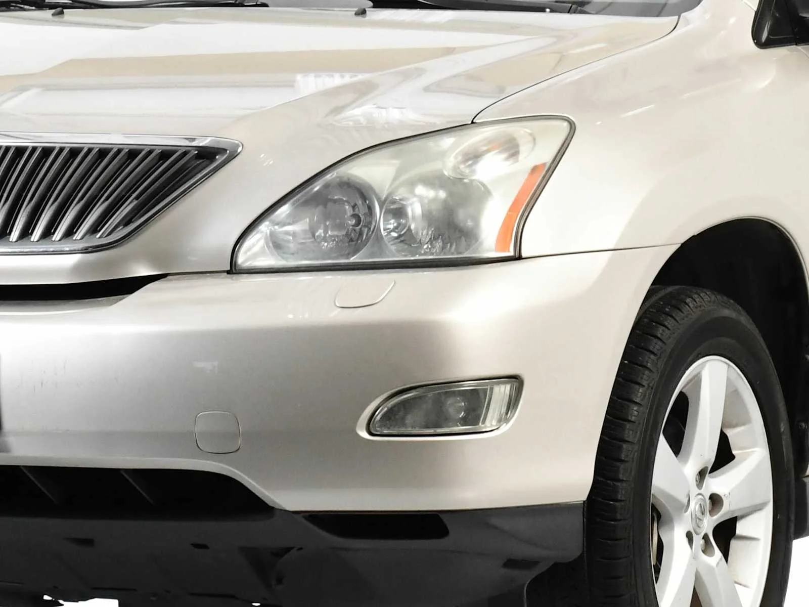 Used 2007 Savannah Metallic Lexus  image 8