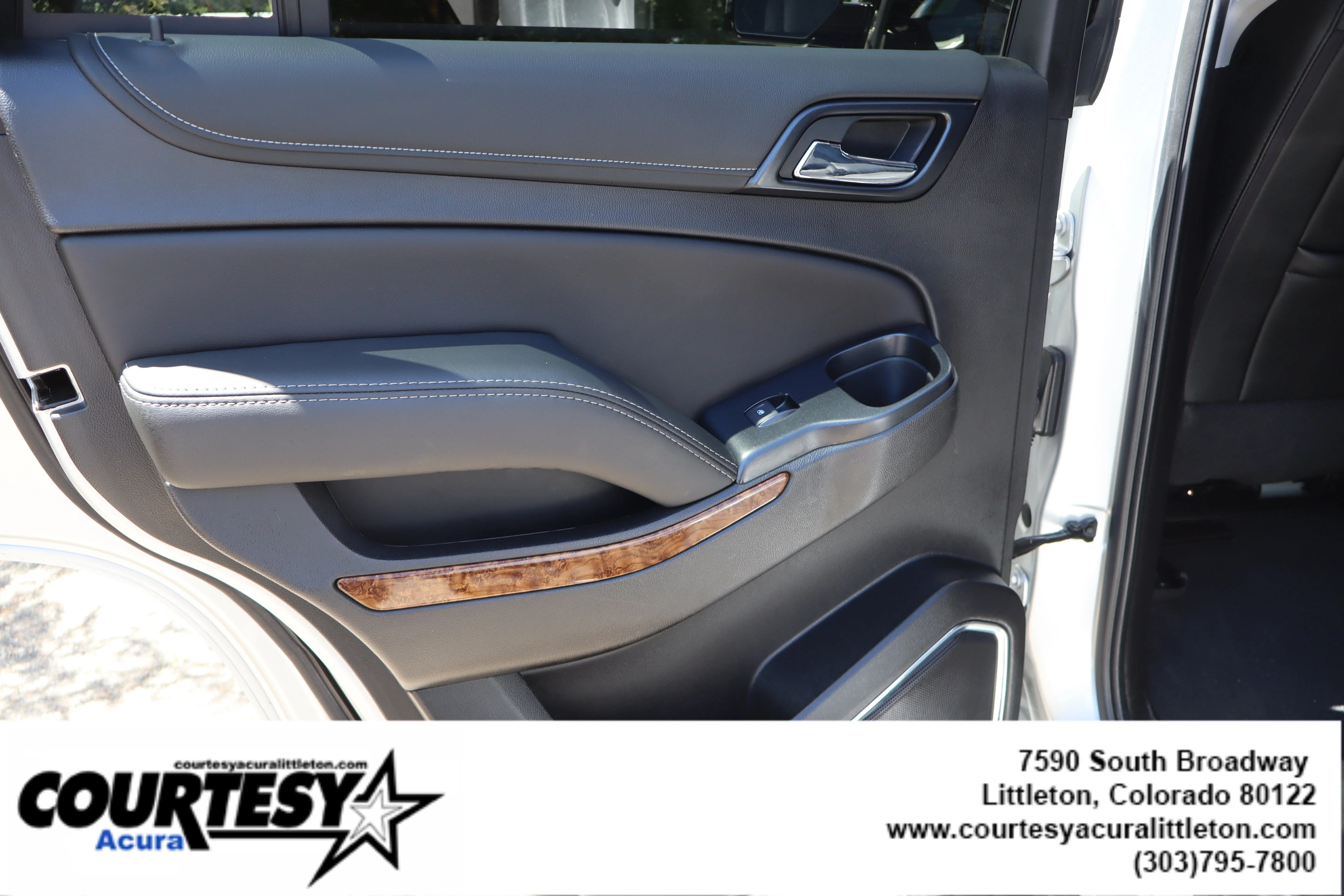 Used 2019 Silver Ice Metallic Chevrolet Premier image 27