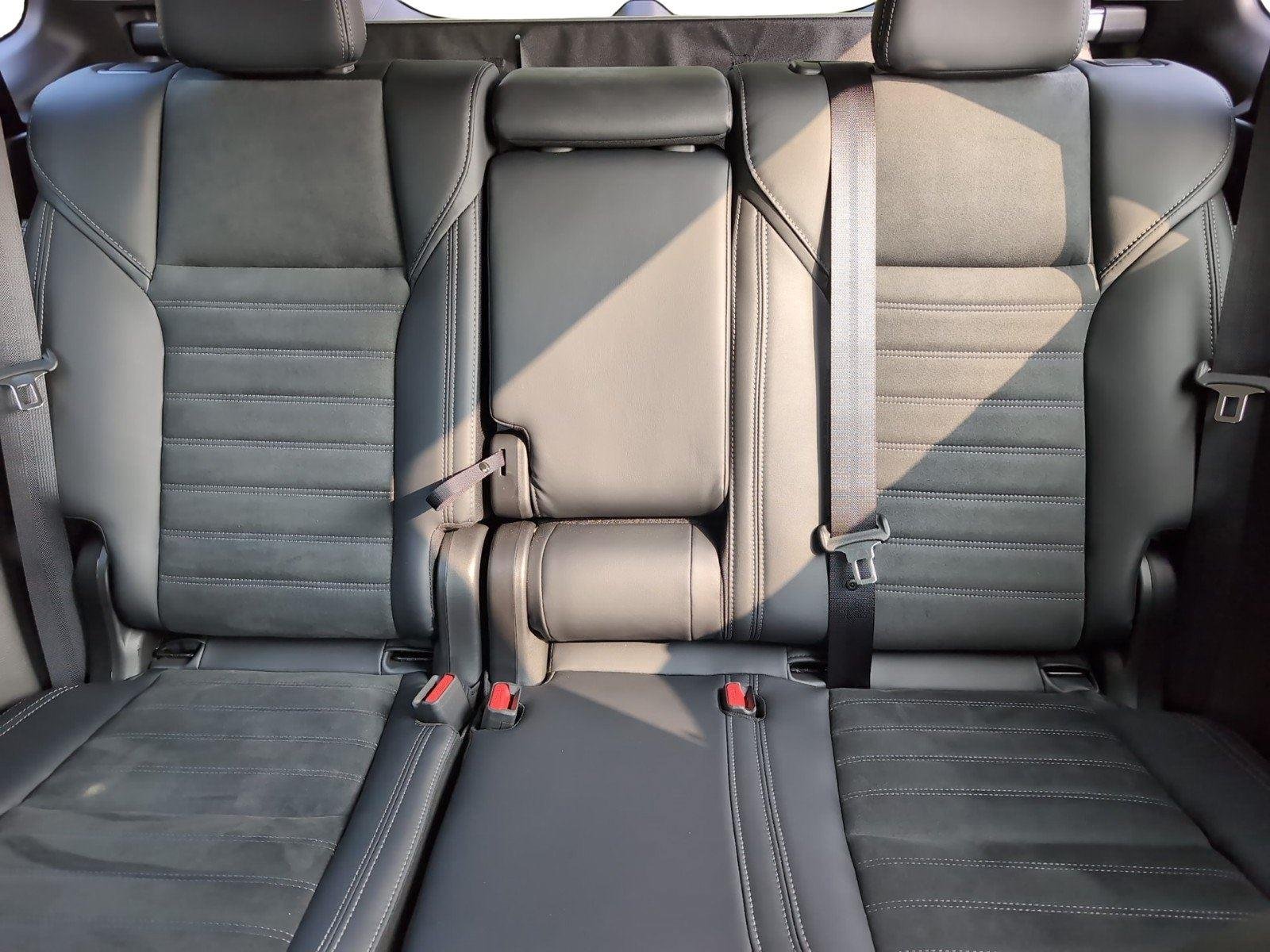 Used 2026  Mitsubishi SE image 30