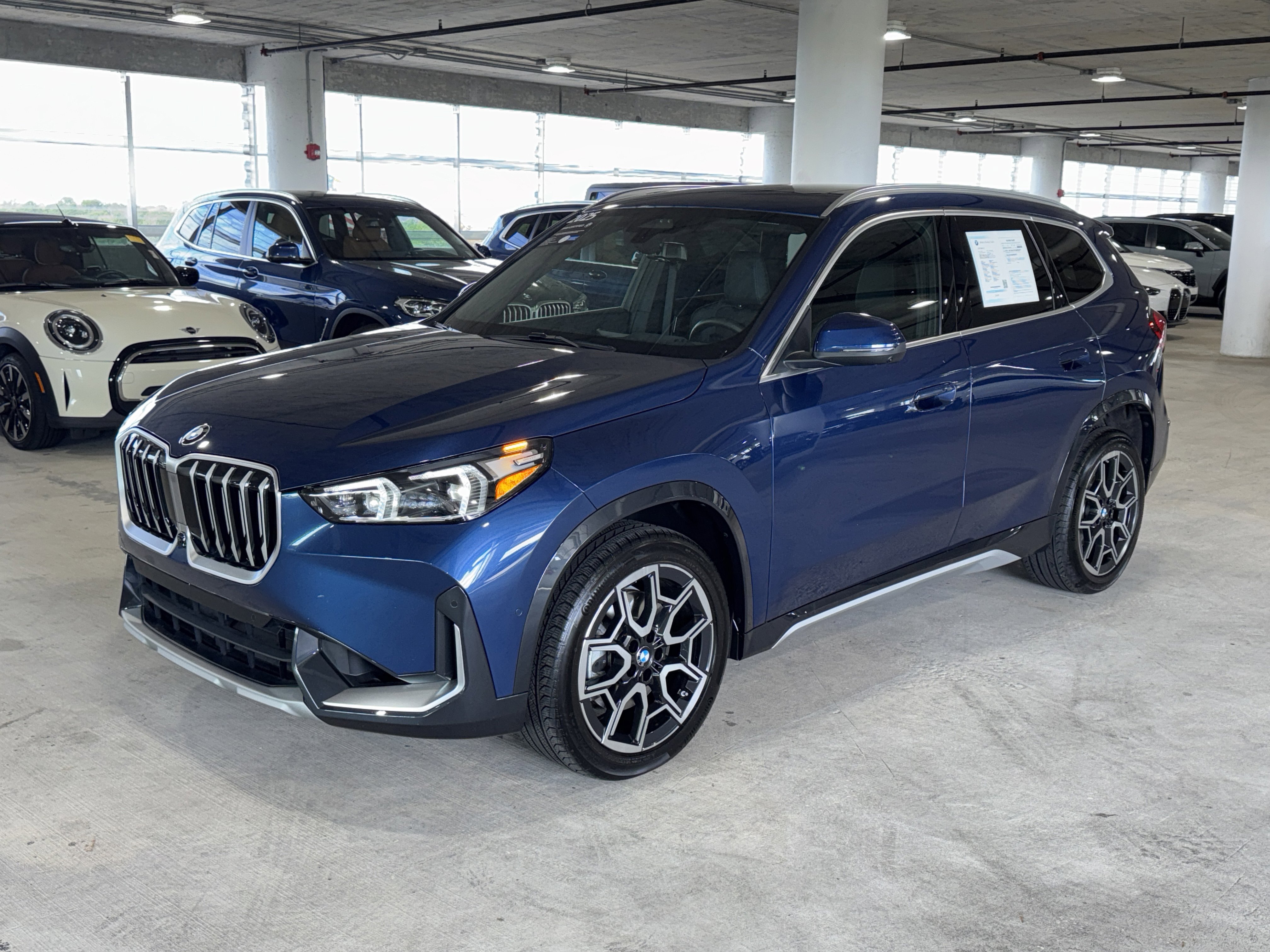 Used 2025 Phytonic Blue Metallic BMW xDrive28i image 4