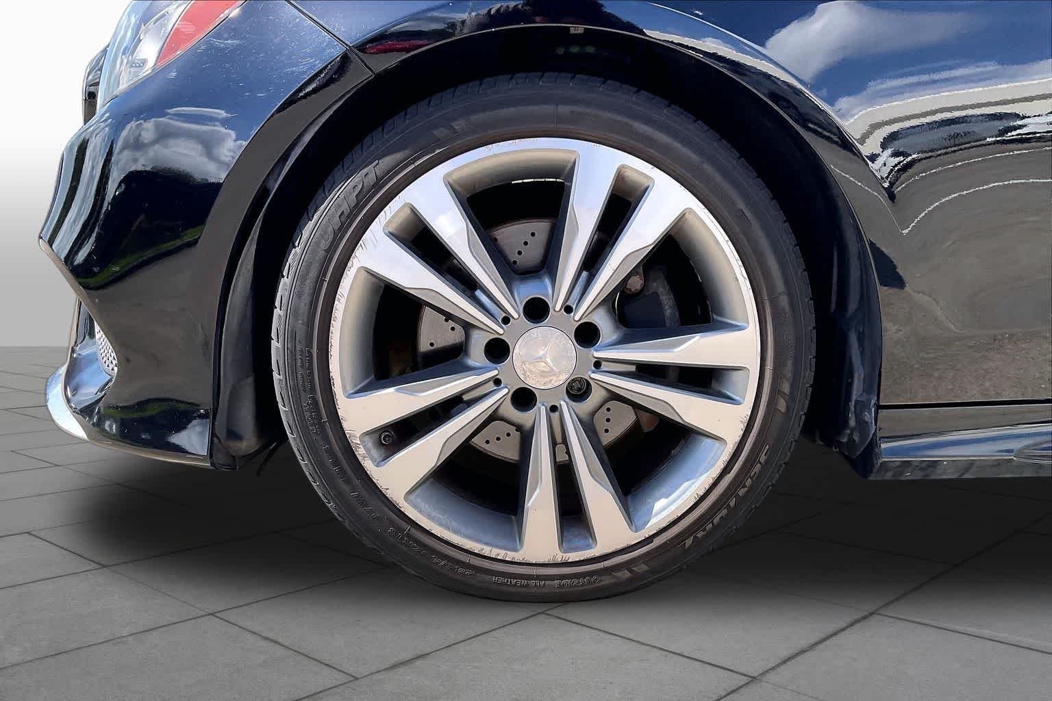 Used 2014 Black Mercedes-Benz E 350 Sport image 9