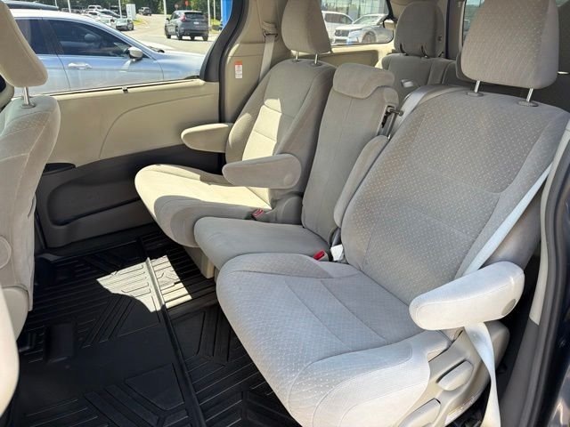 Used 2017 Shoreline Mist Toyota LE image 10