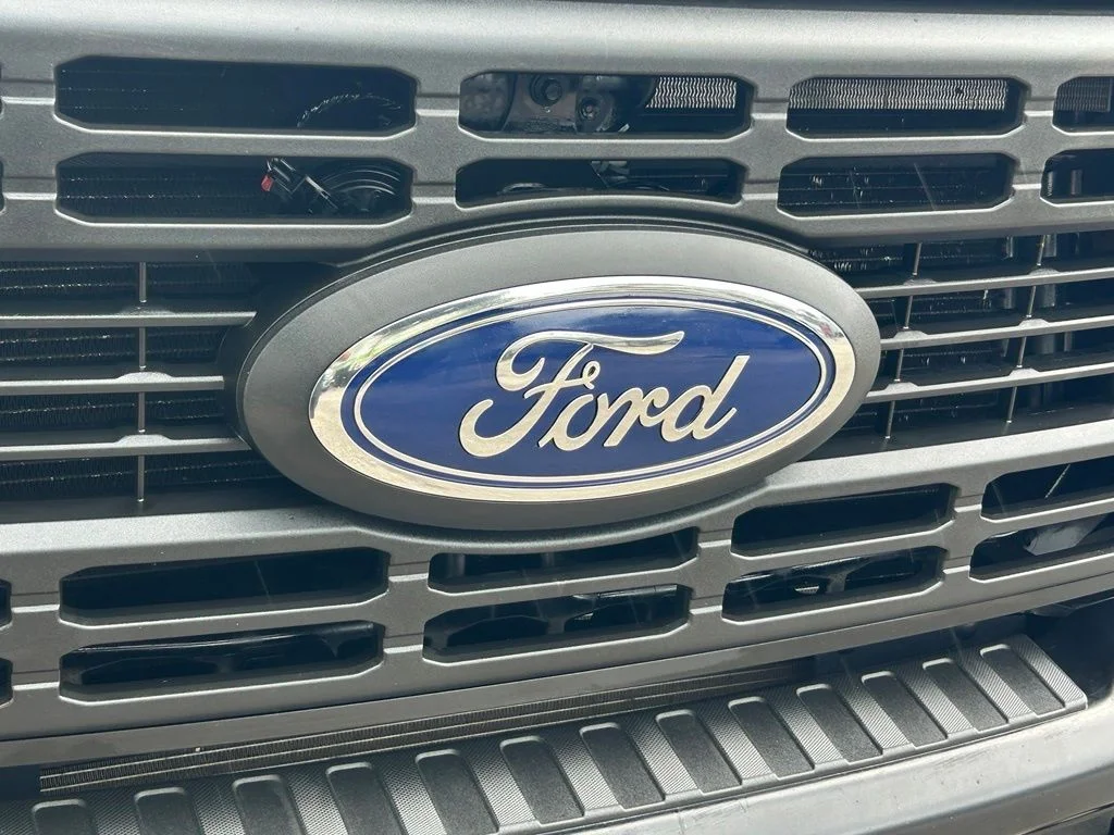 Used 2025 Oxford White Ford XL image 20
