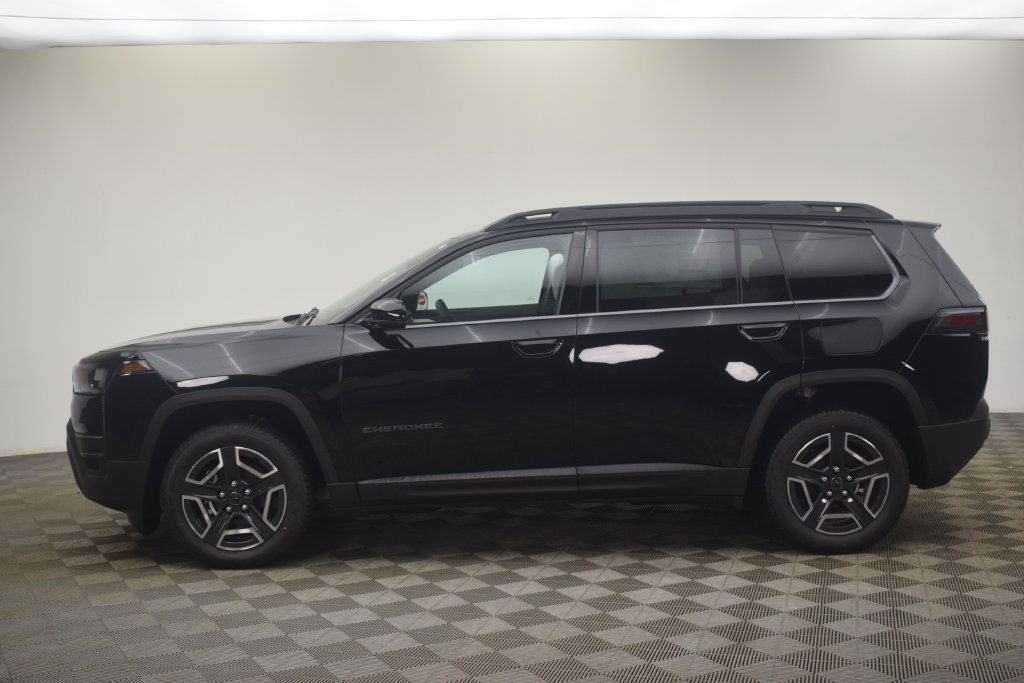 New 2026 Diamond Black Crystal Pearl-Coat Exterior Paint Jeep Limited image 20