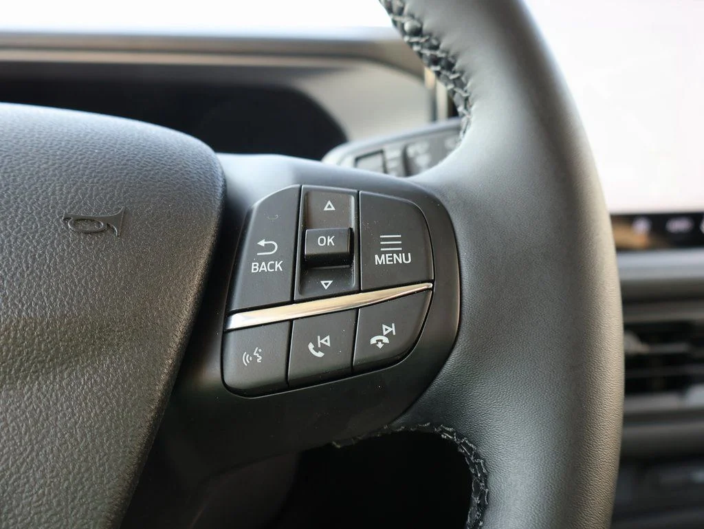New 2025 Shadow Black Ford Outer Banks® image 28