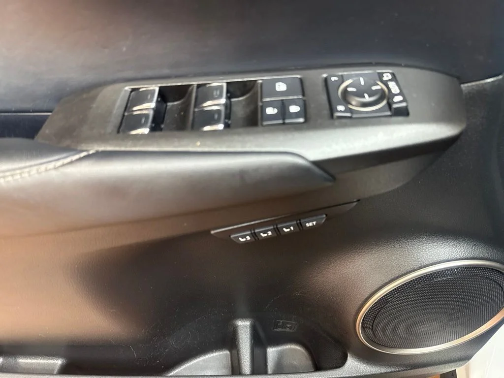 Used 2020 White Lexus 300 F Sport image 21