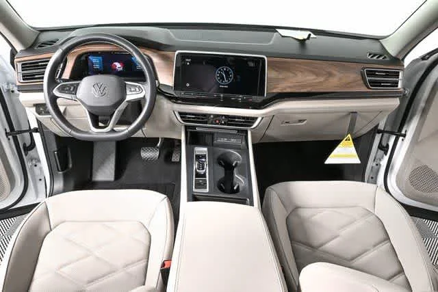 2026 Volkswagen Atlas SE - Photo 18