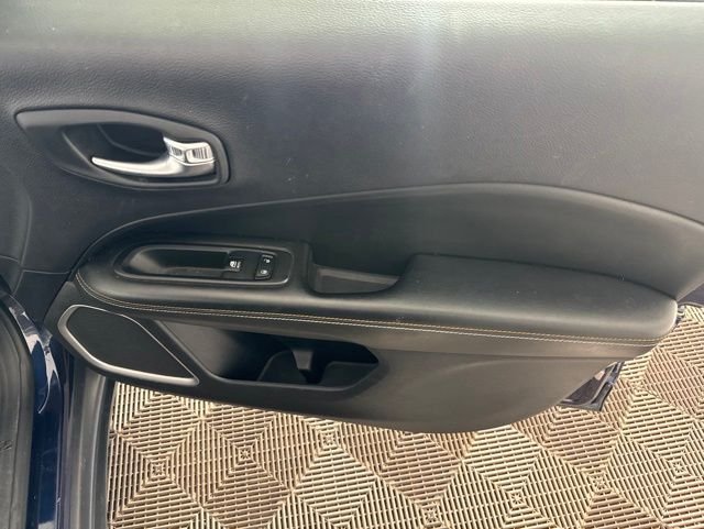 Used 2018 Blue Jeep Sport image 21