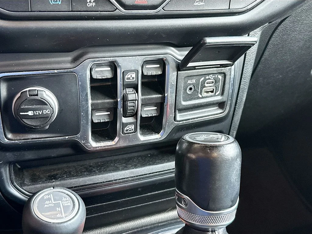 Used 2022 Black Jeep Unlimited Sahara 4xe image 22