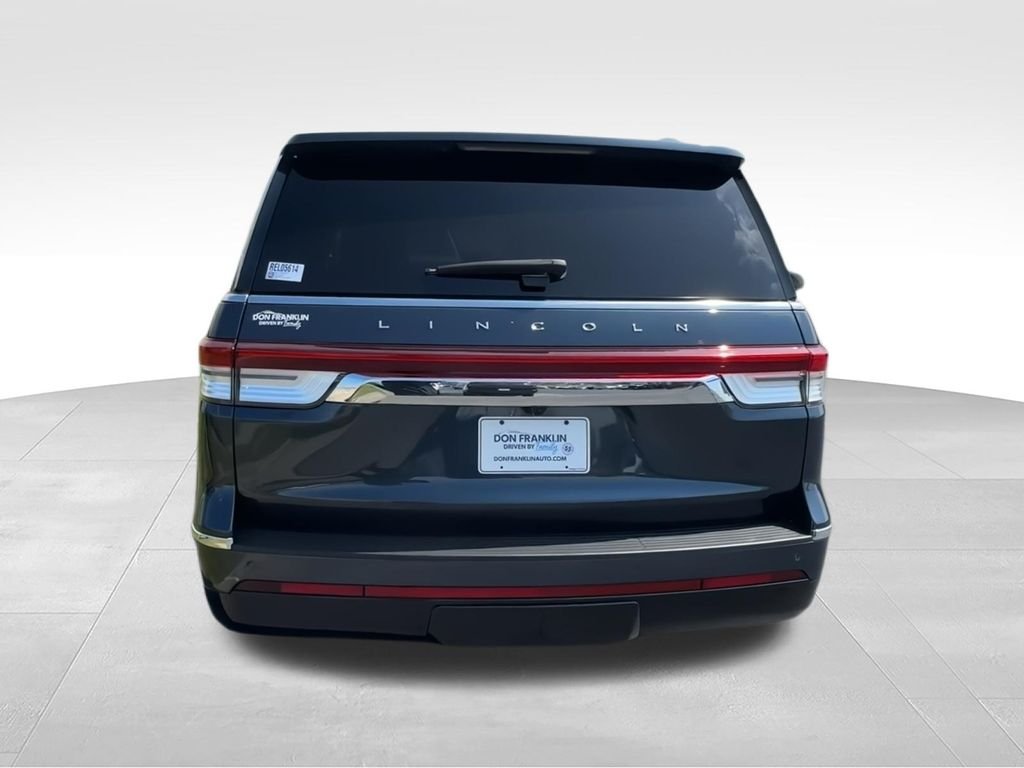 Used 2024 Blue Lincoln Reserve image 7