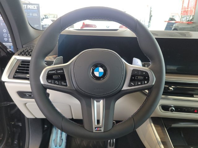 New 2026 Black BMW M60i image 29