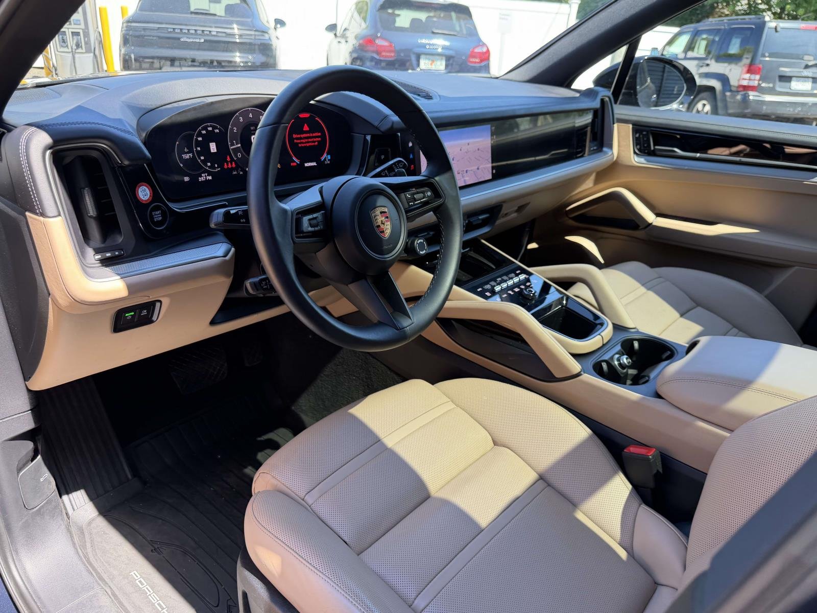 Certified Used 2024  Porsche  image 14