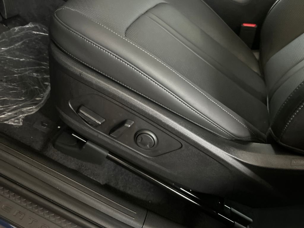 New 2026 Black Kia S image 31