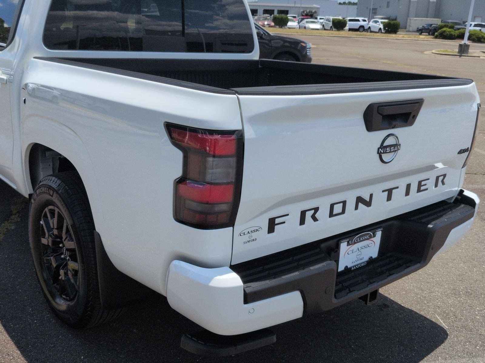 2026 Nissan Frontier SV - Photo 11