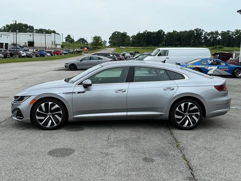 Used 2021 Silver Volkswagen 2.0T SEL R-Line image 4