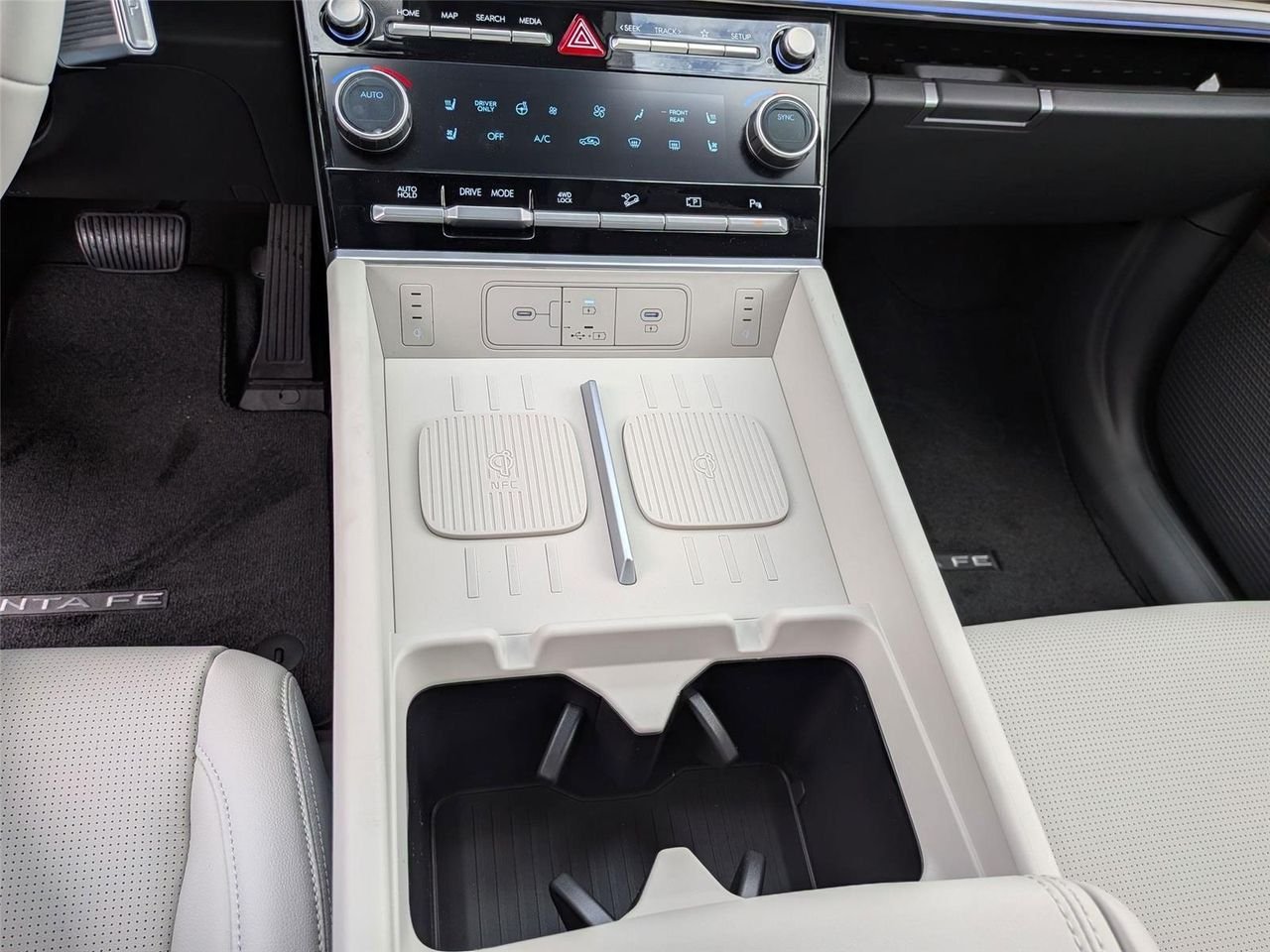 New 2026 Phantom Black Hyundai Limited image 23