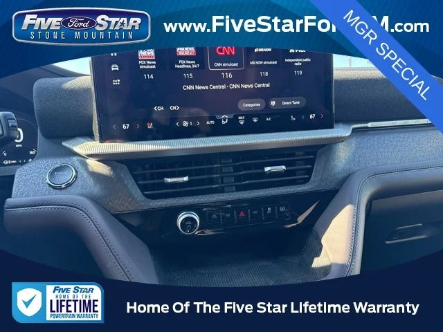 New 2026 Star White Metallic Tri-Coat Ford Platinum image 37