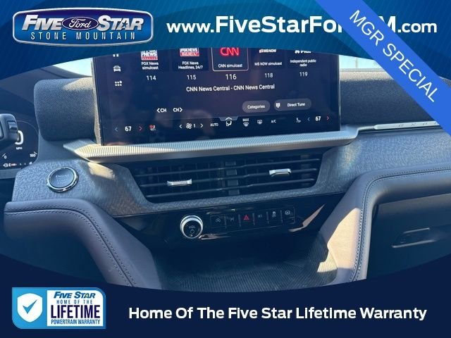 New 2026 Star White Metallic Tri-Coat Ford Platinum image 37