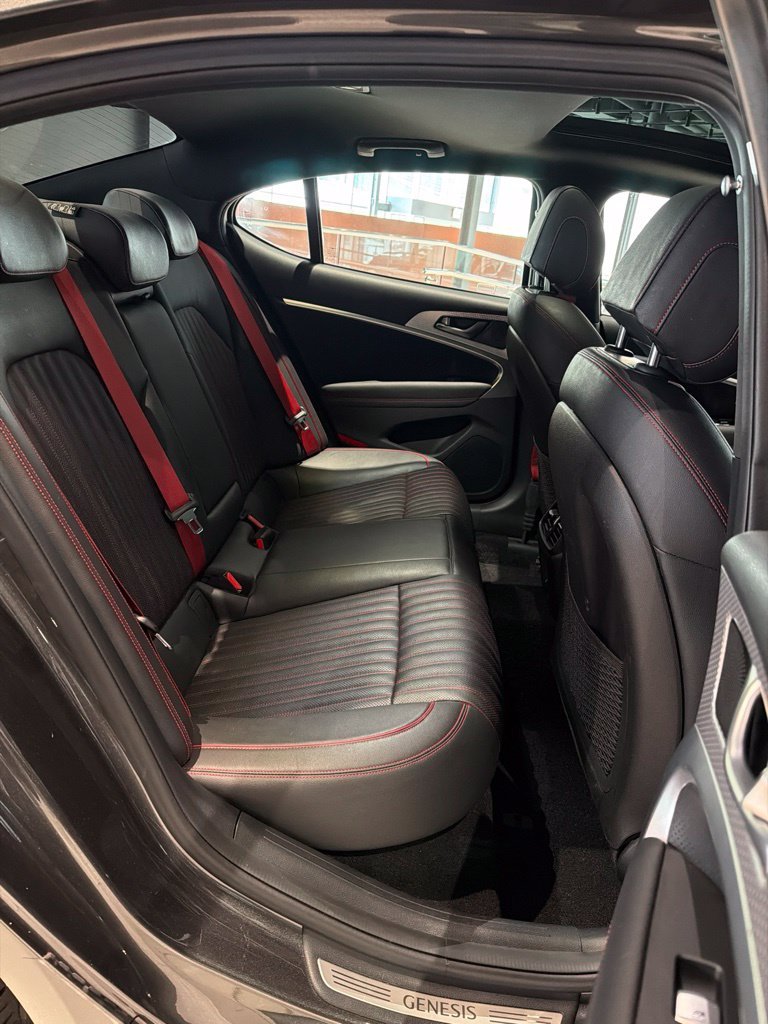 2023 GENESIS G70 Standard - Photo 18