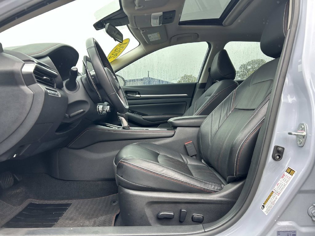 Used 2024 Gray Nissan 2.5 SR image 14