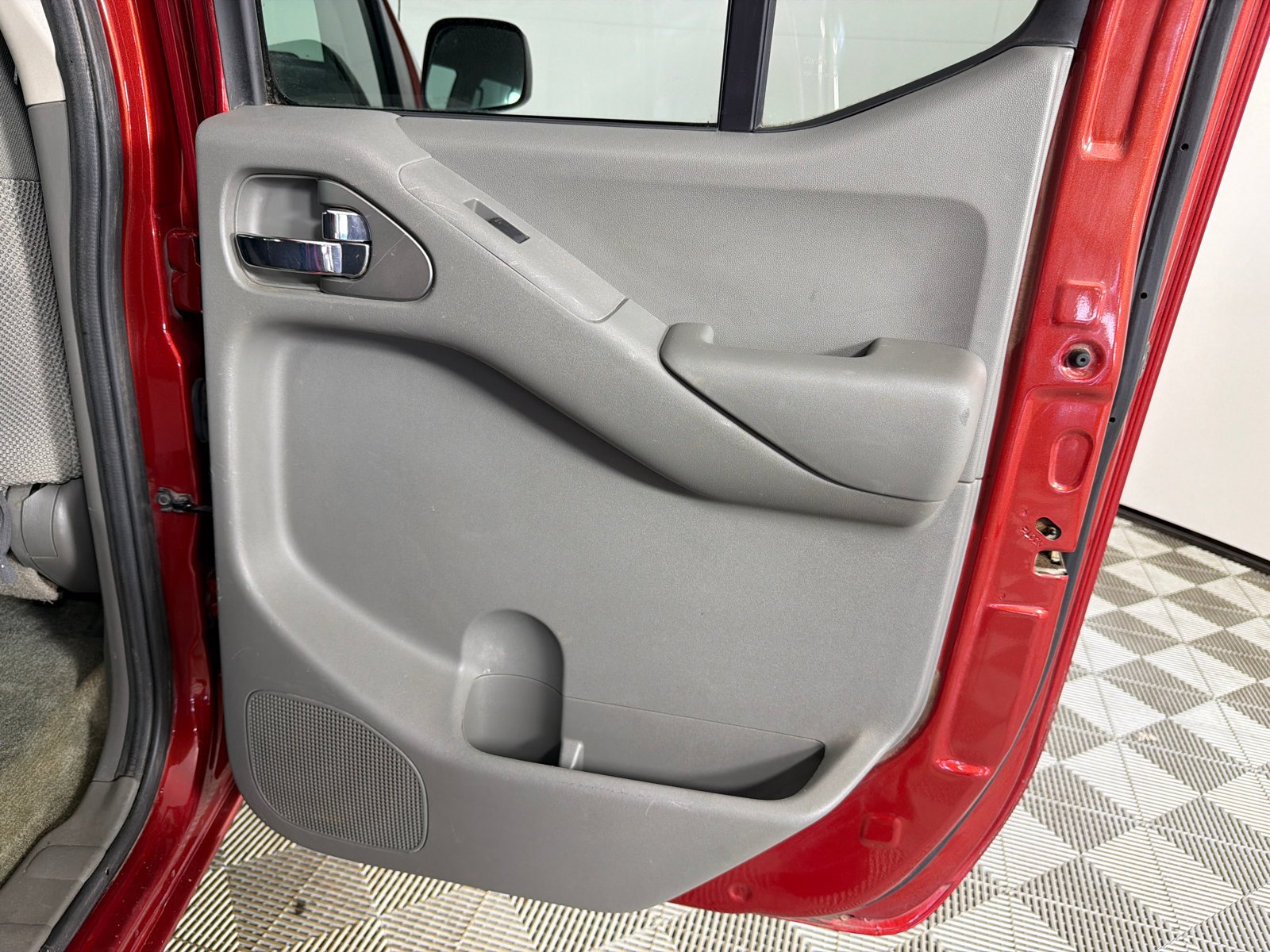 Used 2016 Cayenne Red [Red] Nissan SV image 16