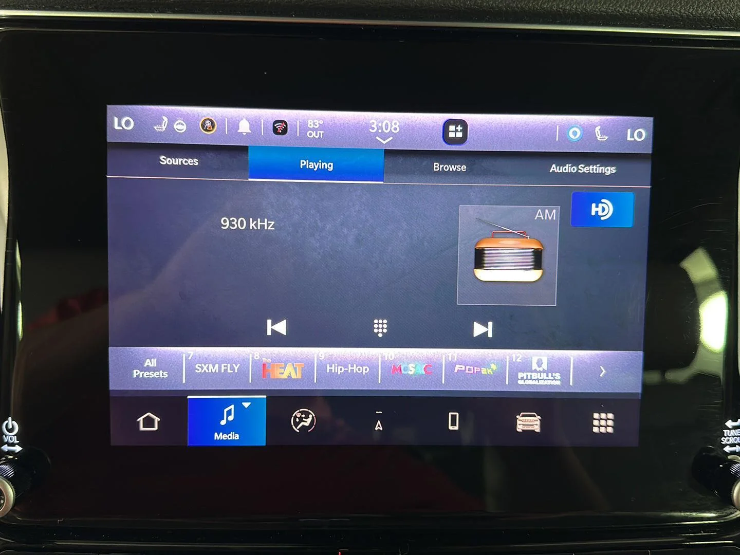 Used 2022 Diamond Black Crystal Pearlcoat Jeep Series II image 36
