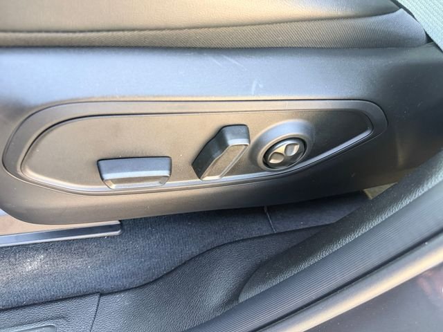 New 2026 Baltic Gray Metallic Clear-Coat Exterior Paint Jeep Altitude image 15