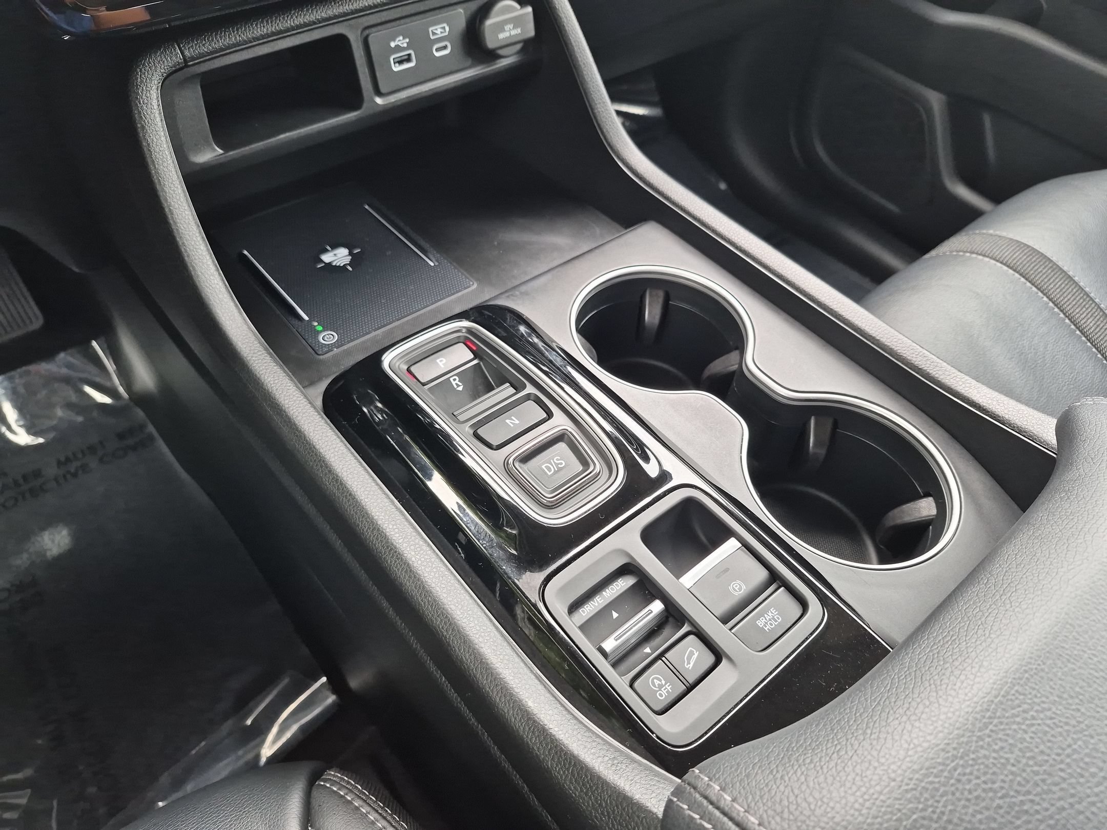 2023 Honda Pilot Touring - Photo 23