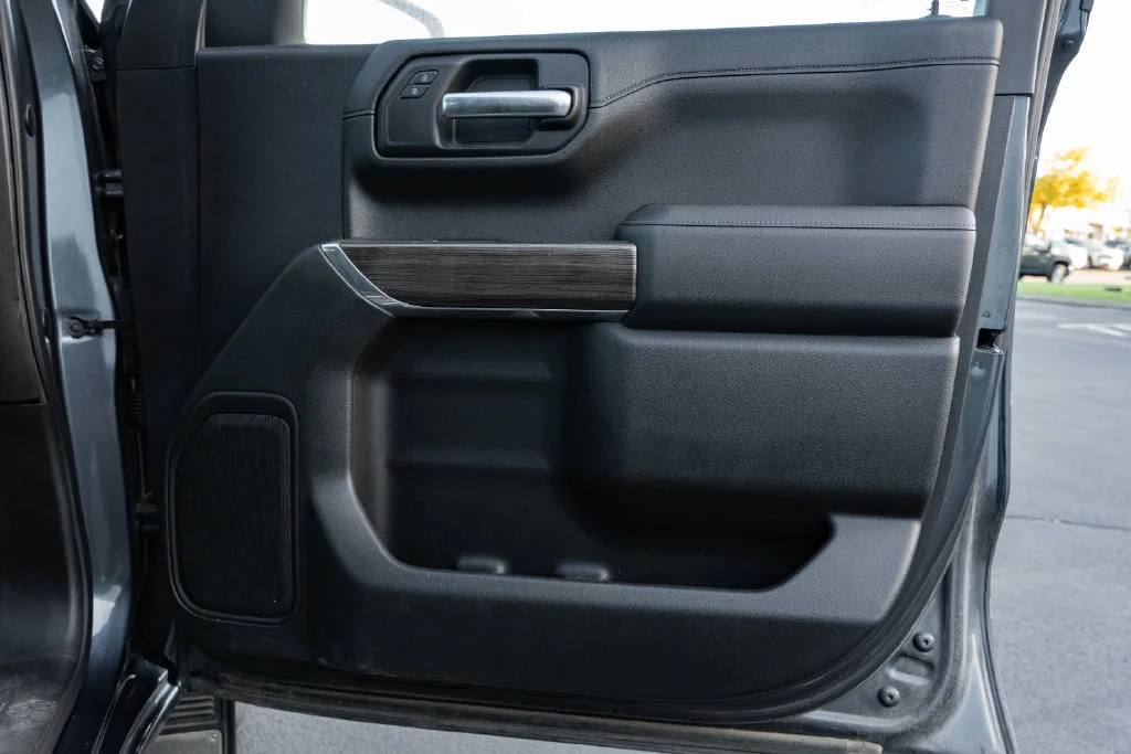 Used 2019 Blue Chevrolet LT image 27